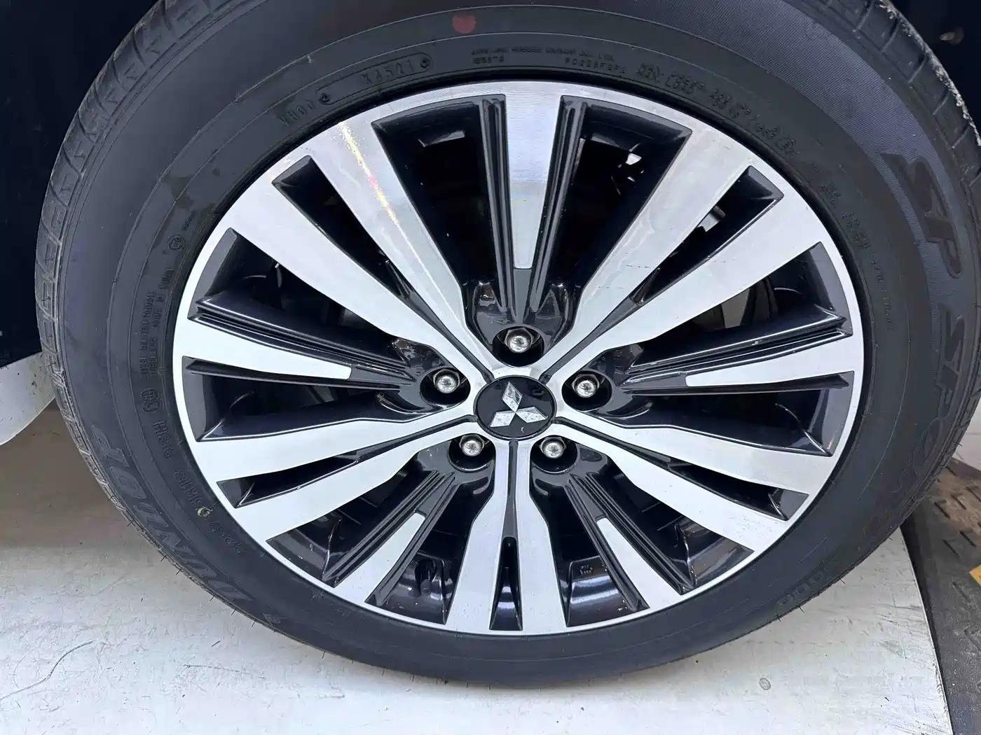 Mitsubishi Outlander 2023 2021 2.0L FWD Comfort Edition 5-seater