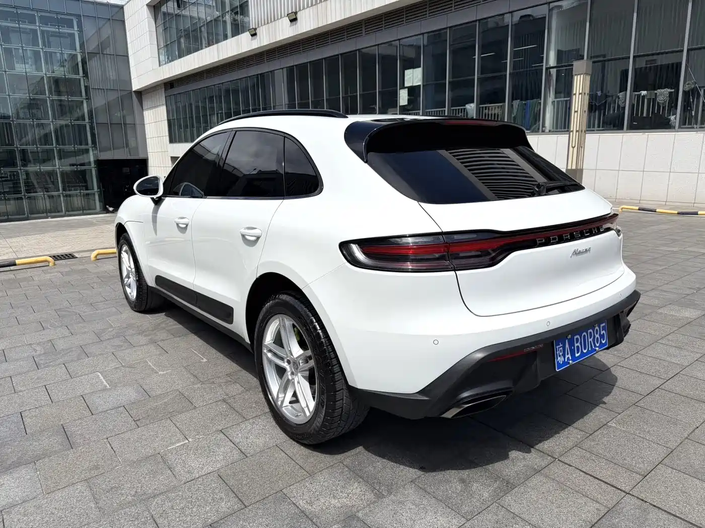 Porsche Macan 2022 Macan 2.0T фото 9