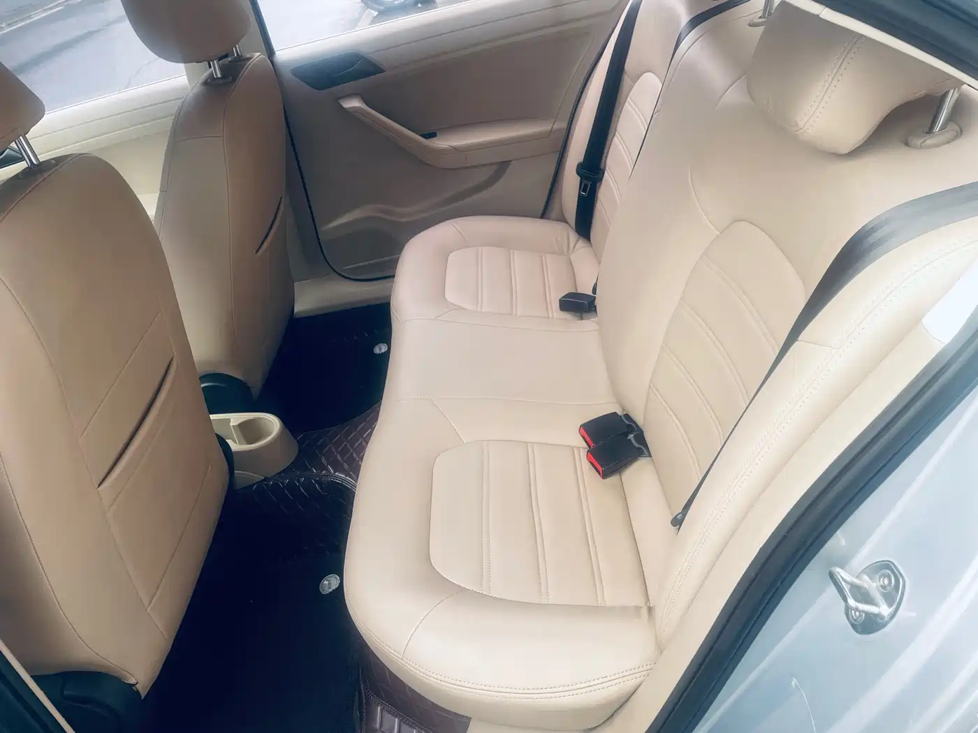Volkswagen Jetta 2015 Value Edition 1.6L Automatic Fashion фото 8