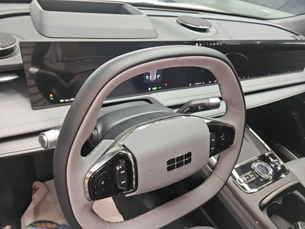 Geely Galaxy Galaxy E8 2025 2025 575km Exploration Smart Drive Edition