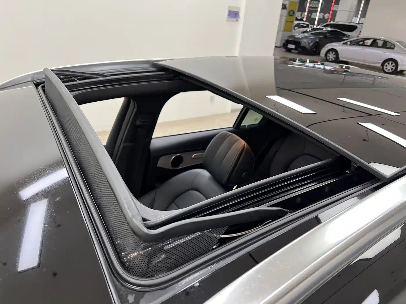 Mercedes-Benz GLC 2022 Model GLC 260 L 4MATIC Dynamic Edition фото 35