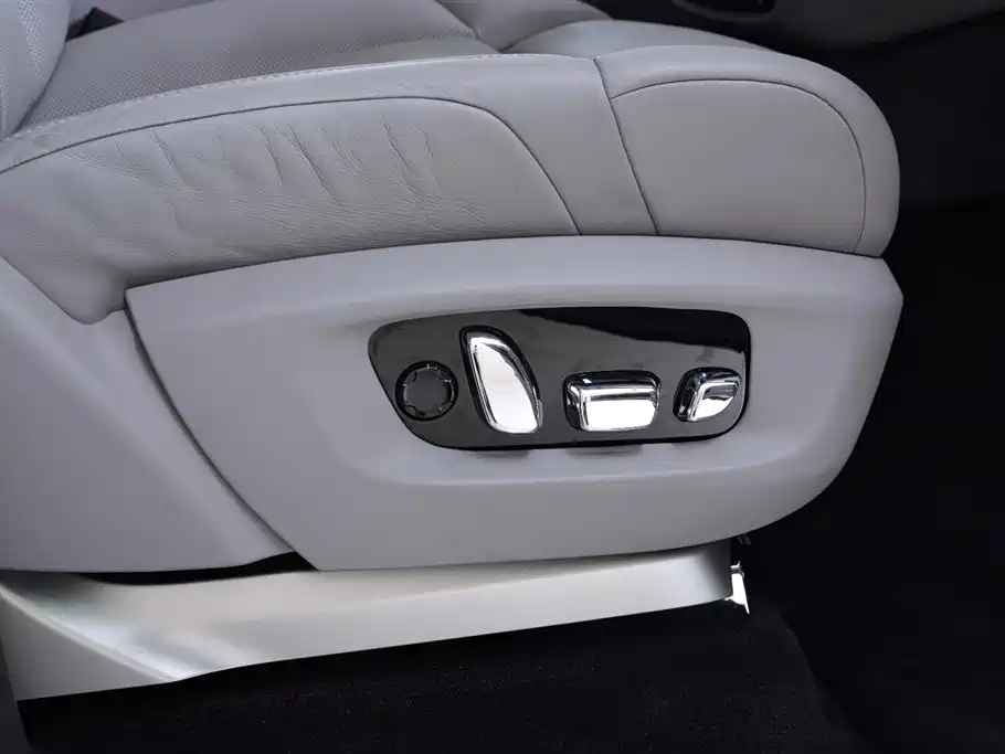 Rolls-Royce Phantom 2019 2018 6.7T Long Wheelbase Version