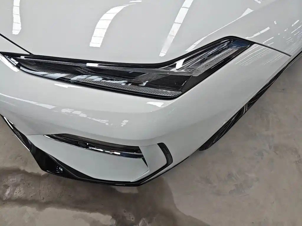 Geely Galaxy Galaxy E8 2025 2025 575km Exploration Smart Drive Edition