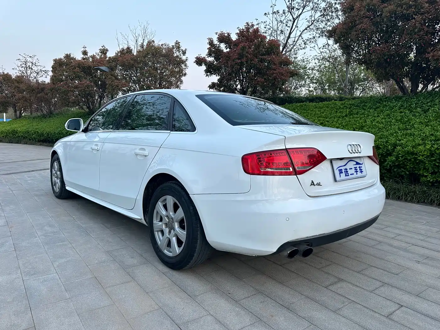 Audi A4L 2011 2.0 TFSI Standard фото 10