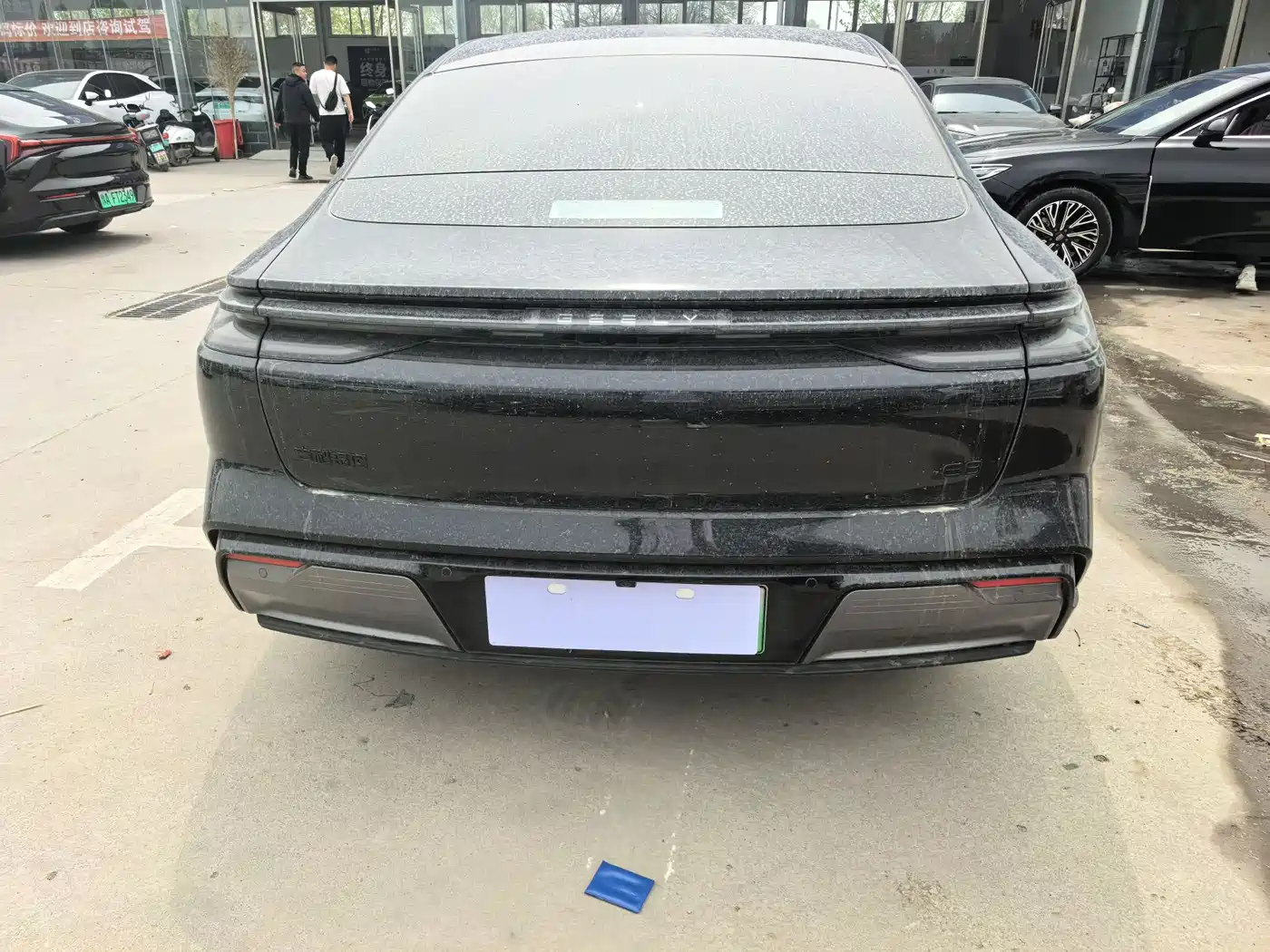 GEELY GALAXY GALAXY E8