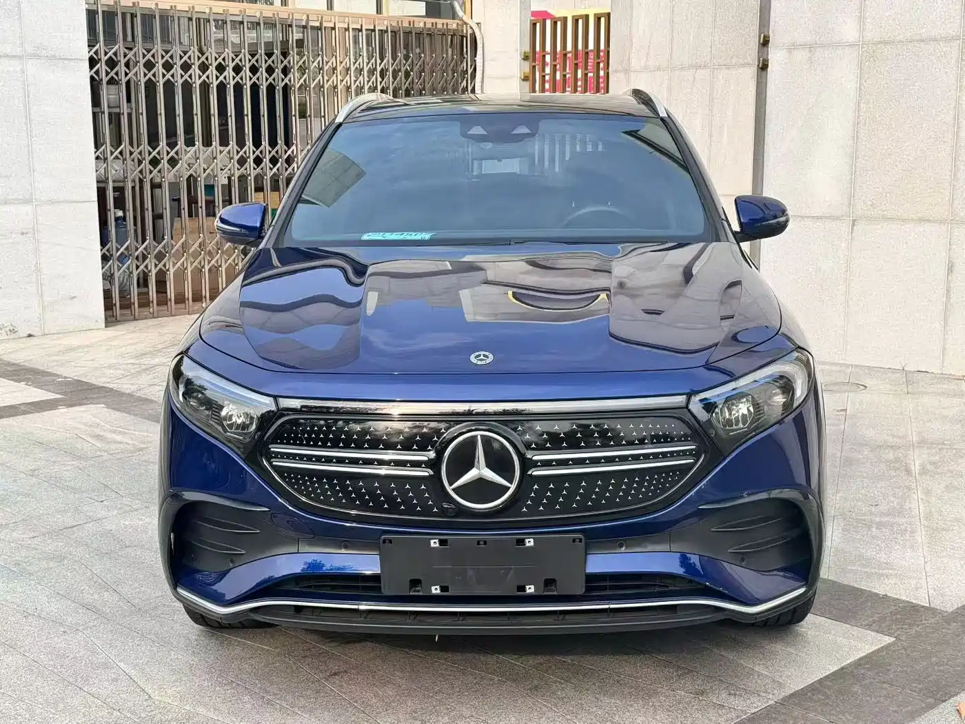 MERCEDES-BENZ EQA