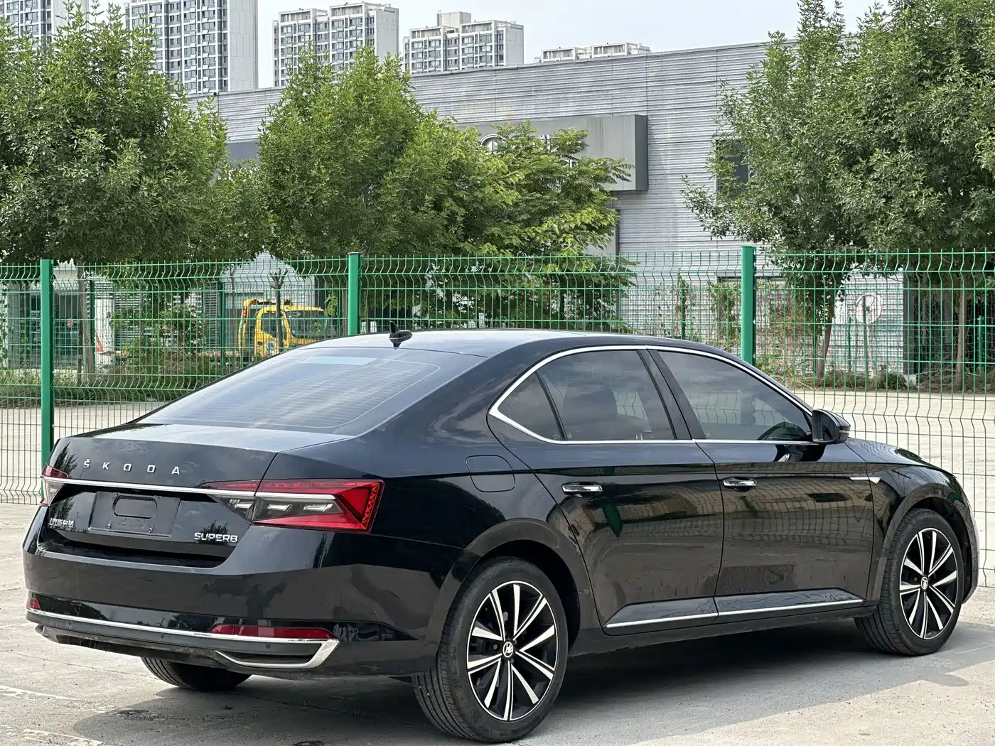 Škoda Superb 2024 2023 Facelift TSI280 DSG Premium Edition