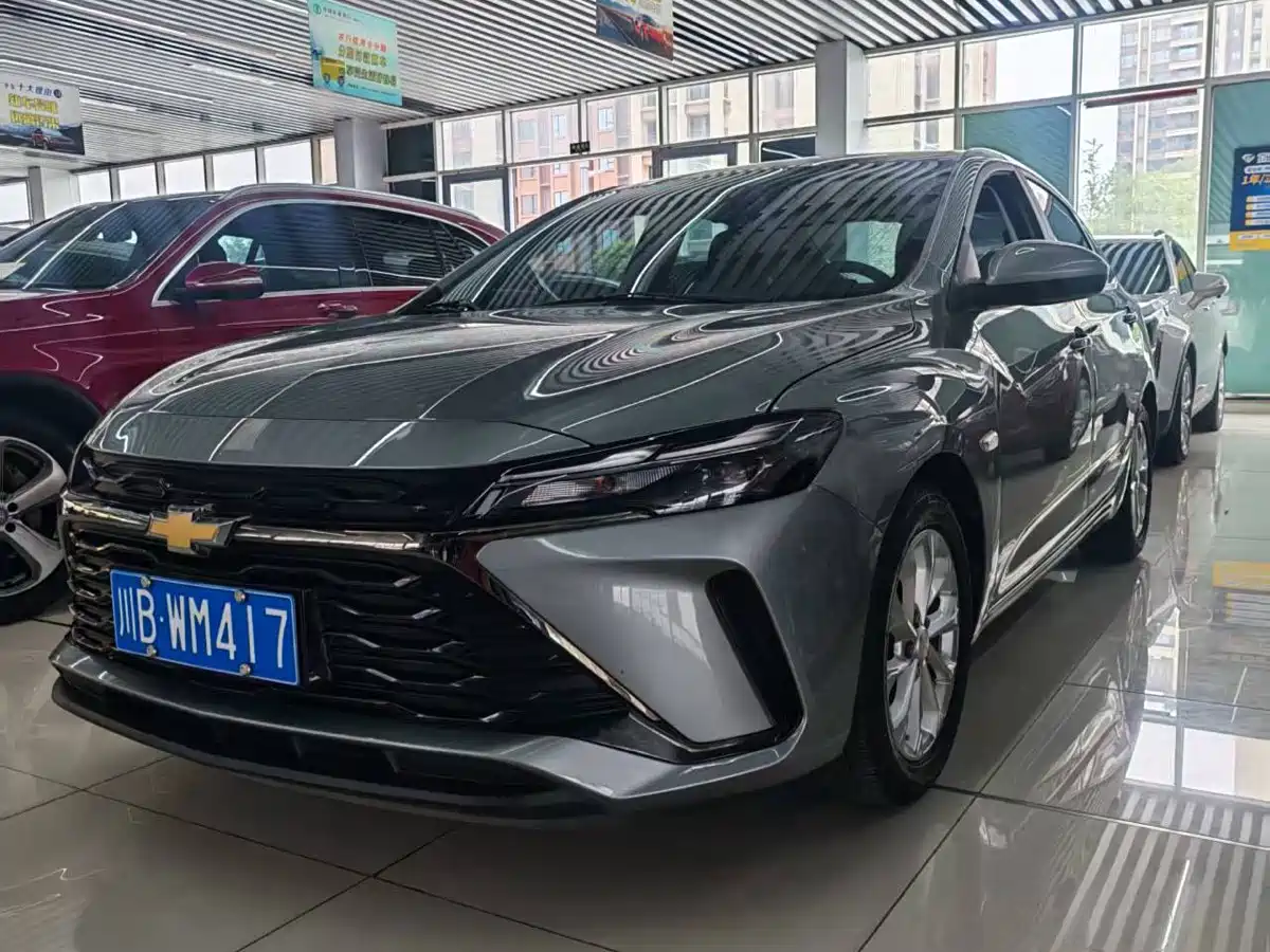 CHEVROLET CRUZE