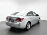 صورة 2 - Chevrolet Cruze