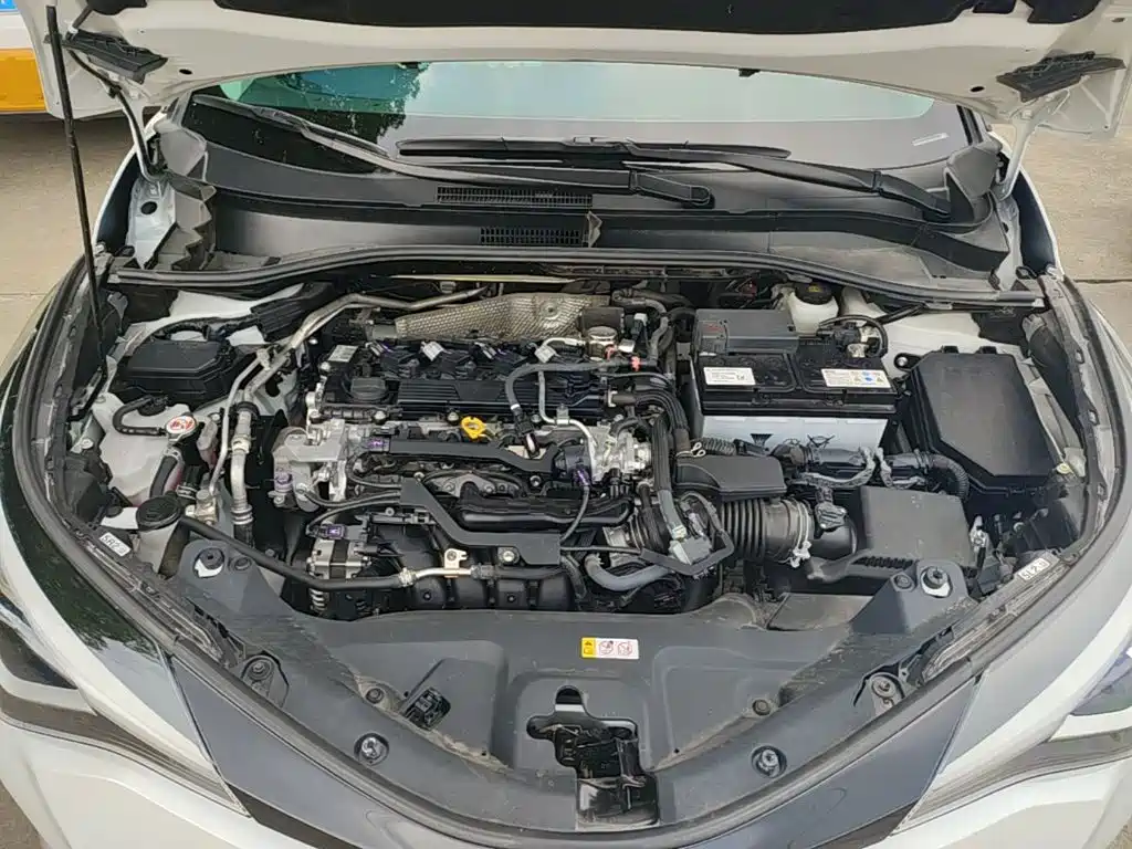 Toyota C-HR 2024 2023 Model 2.0L Luxury Edition