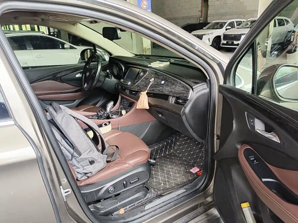 Фото 10 - Buick Envision Plus