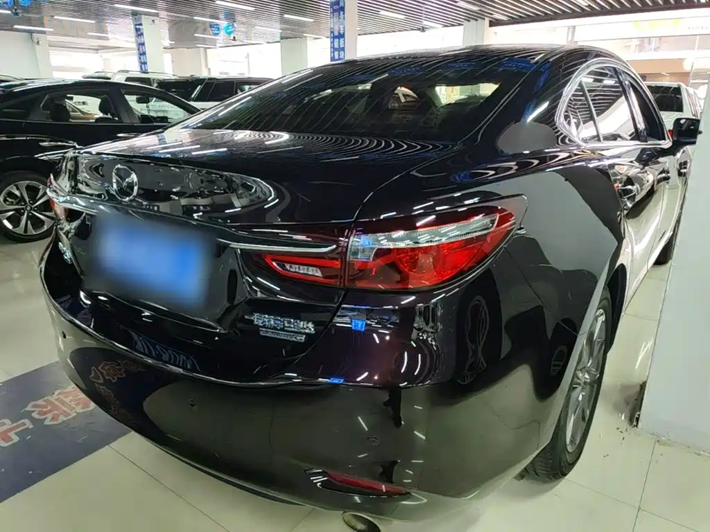 Photo 7 - Mazda Atenza