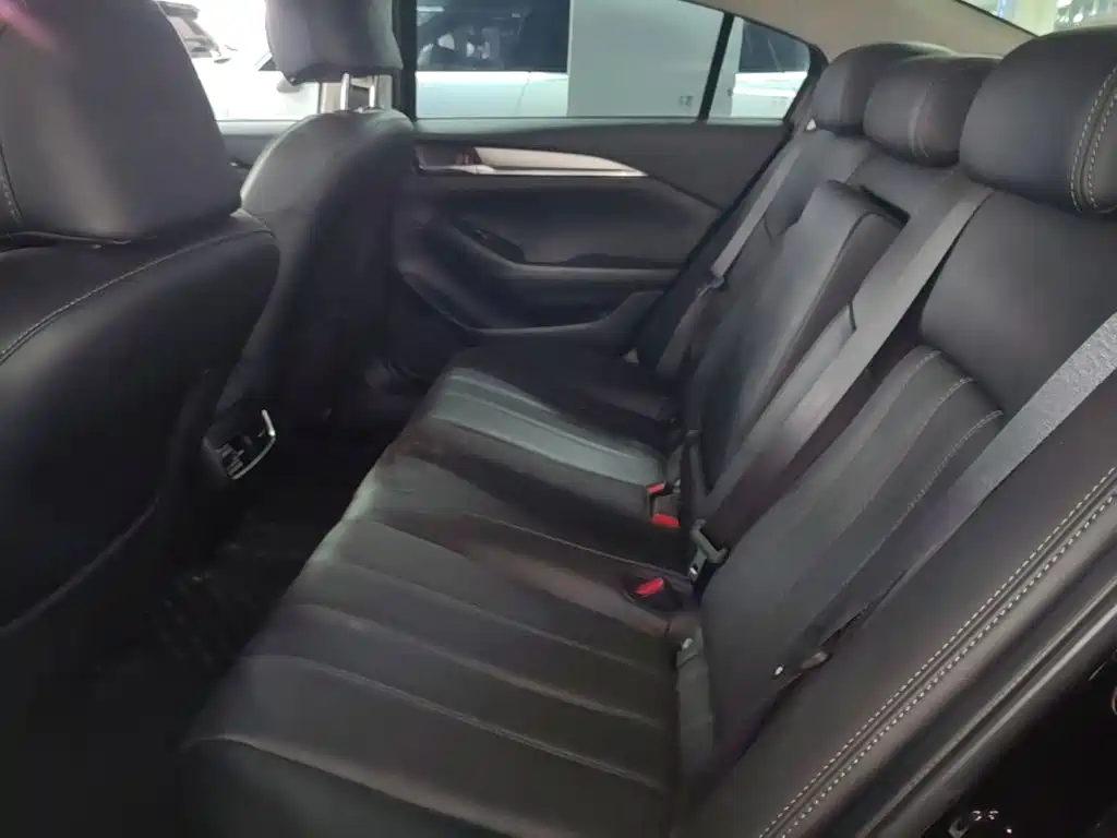 Photo 17 - Mazda Atenza