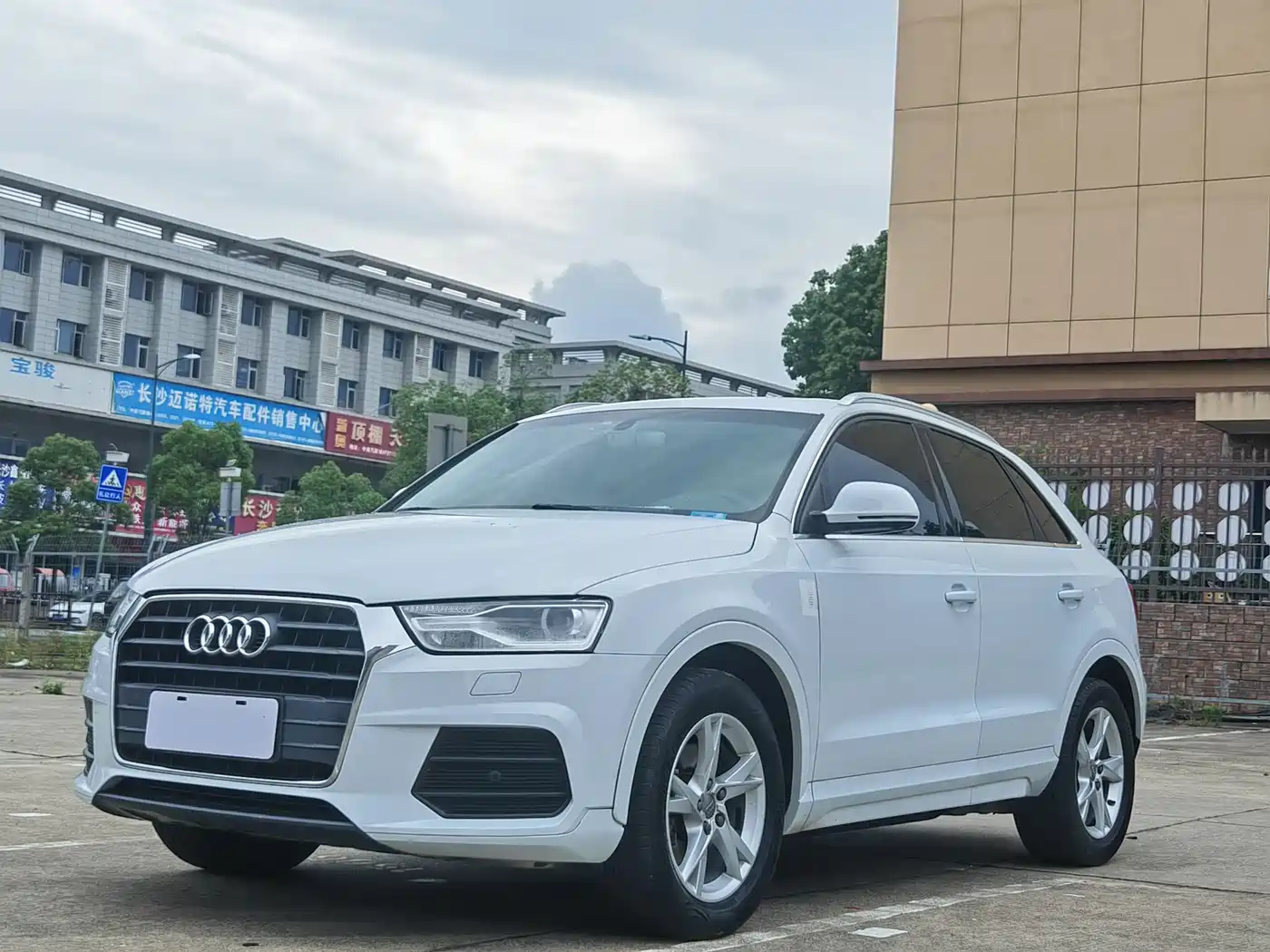 Audi Q3 2016 30 TFSI Fashion
