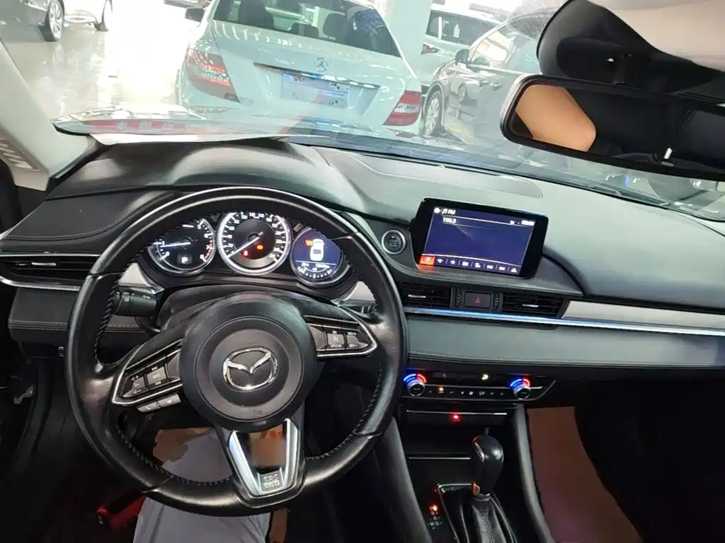 Photo 10 - Mazda Atenza