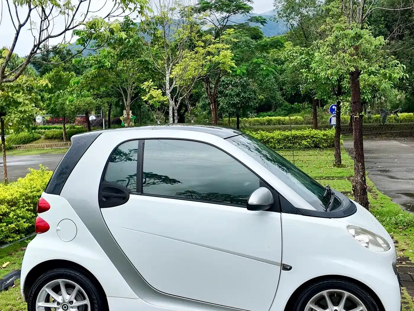 smart fortwo 2013 2013 1.0 MHD Hardtop Urban Ranger Special Edition
