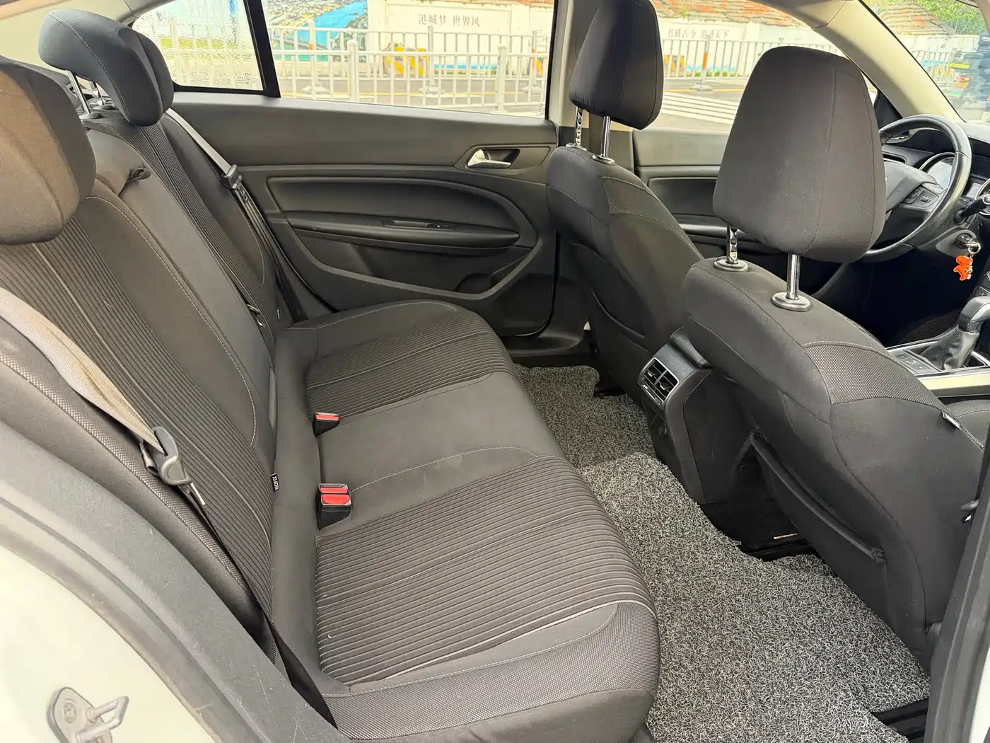 Peugeot 408 2014 1.8L Automatic Luxury Edition фото 12