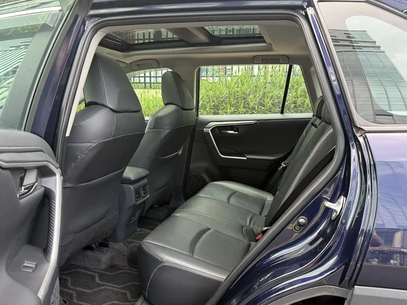 Toyota RAV4 Rongfang 2023 2.0L CVT FWD Style Plus Edition фото 16