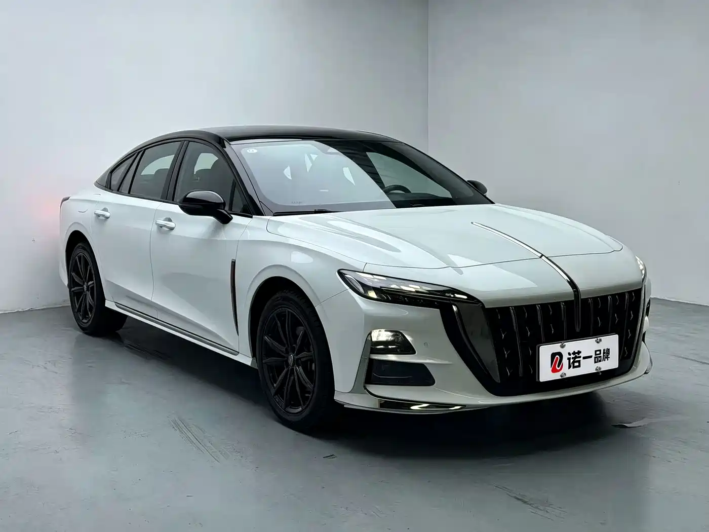 Hongqi H6 2025 2024 Model 2.0T Fashion Edition