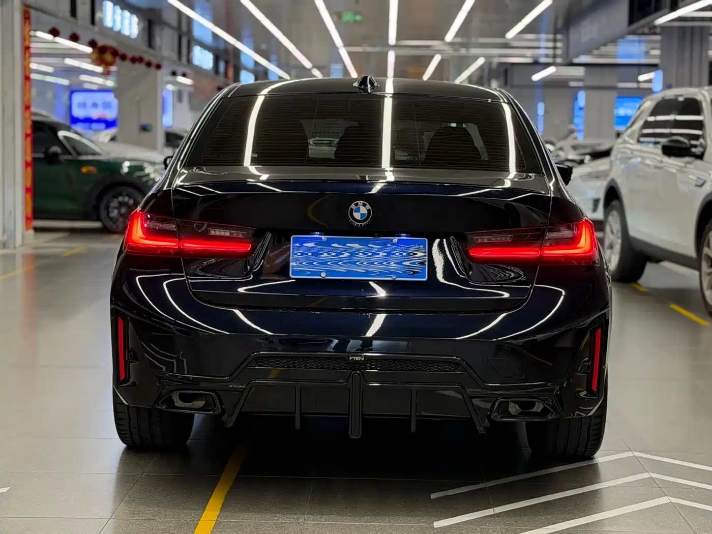 BMW 3 Series 2023 325Li M Sport Black Night Package фото 14