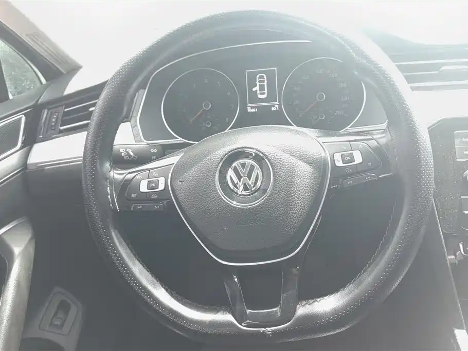 Volkswagen Magotan 2018 330TSI DSG Leading фото 15