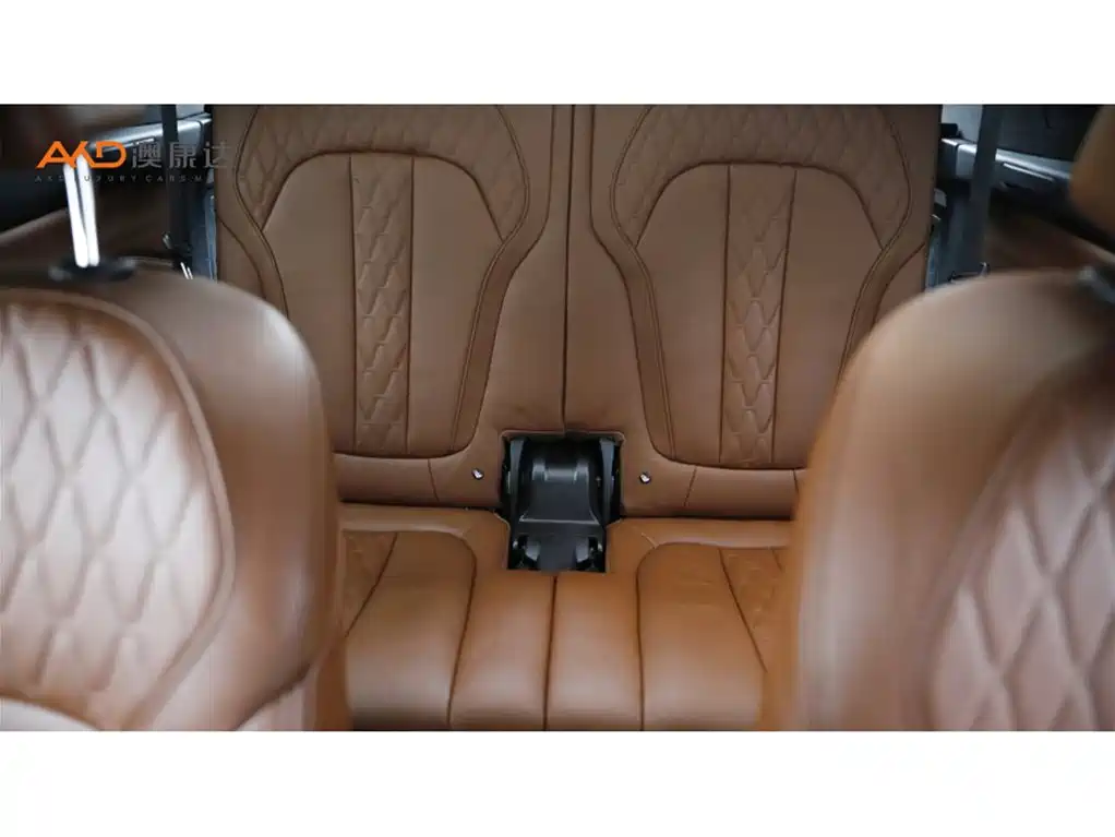Фото 9 - BMW X7