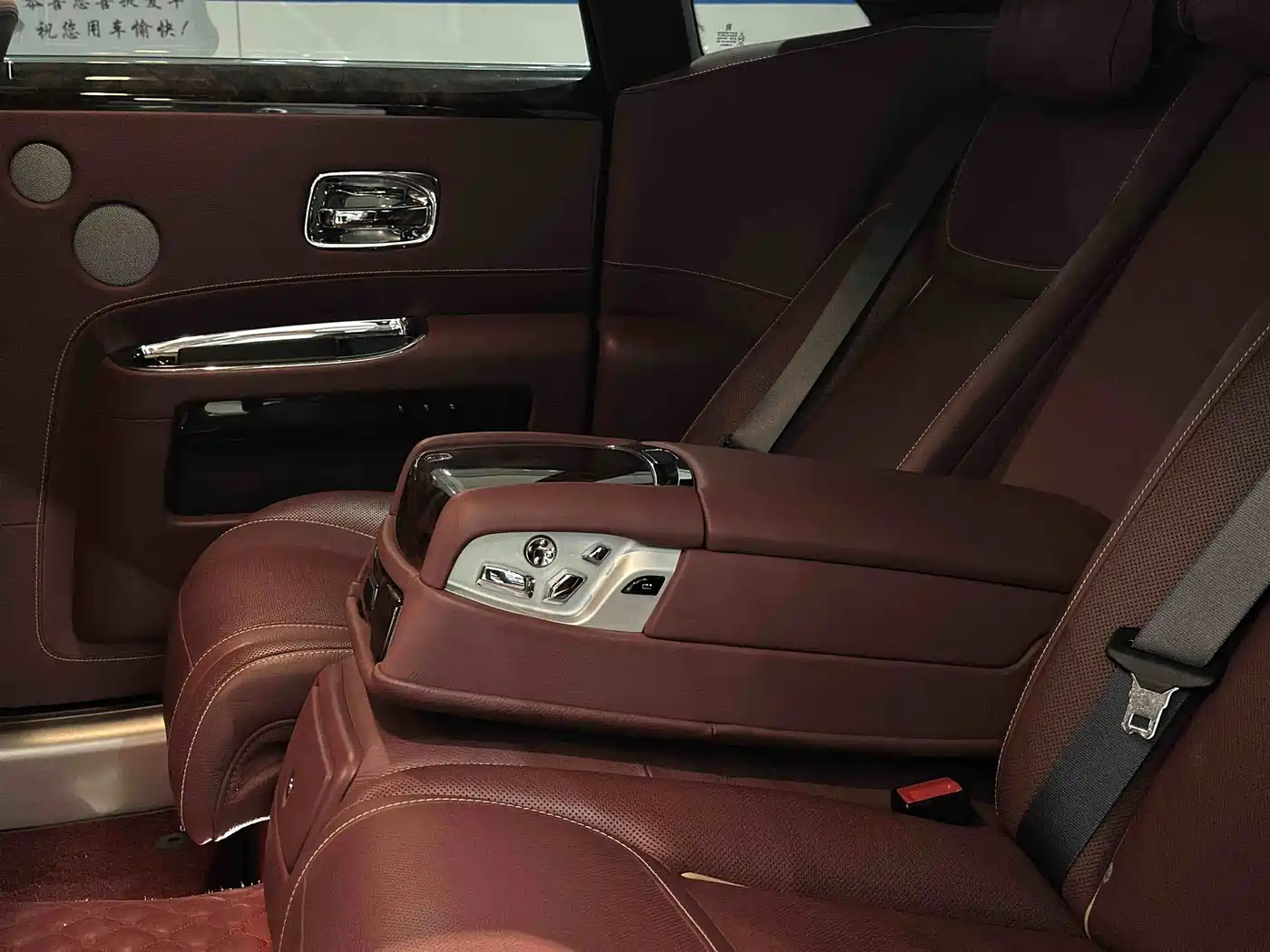 Фото 3 - Rolls-Royce Ghost