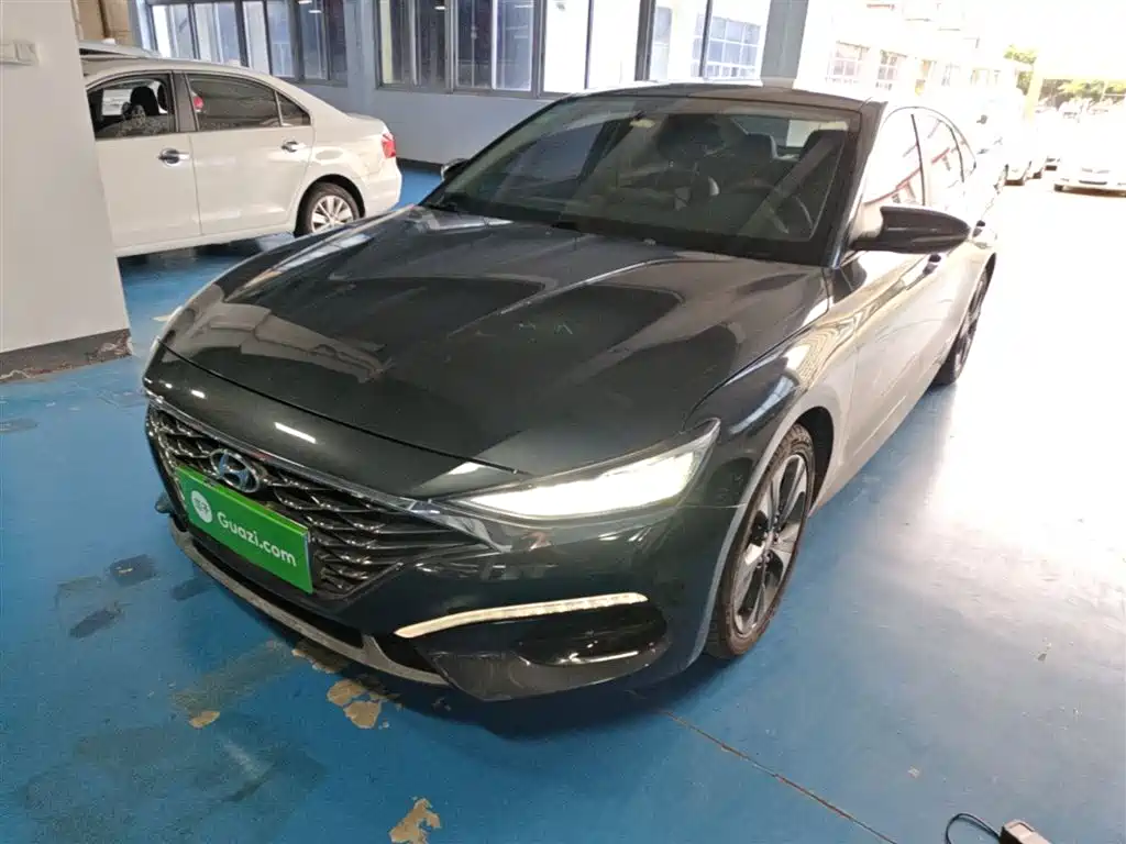 Hyundai Fista 2019 280TGDi Sport Edition China VI фото 2