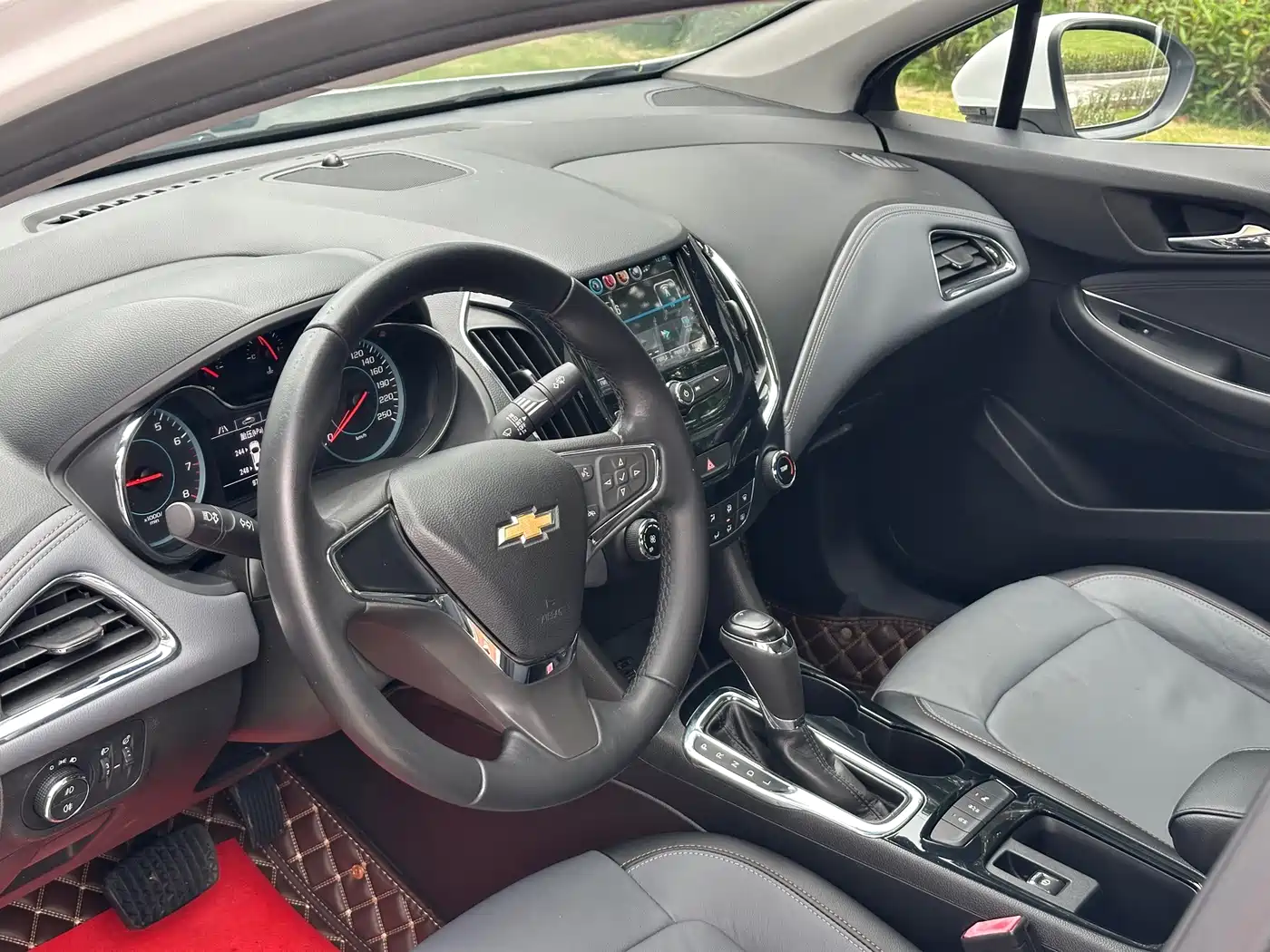 Chevrolet Cruze 2018 2018 320 Automatic Pioneer Sunroof Edition
