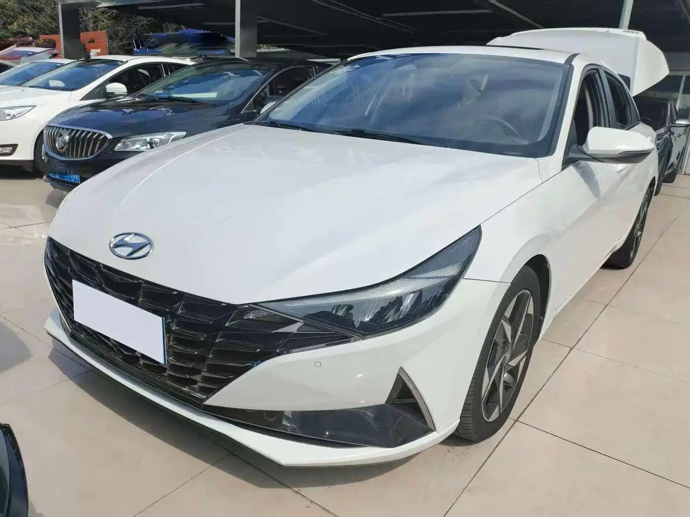 Hyundai Elantra 2022 1.5L CVT GLX Elite Edition