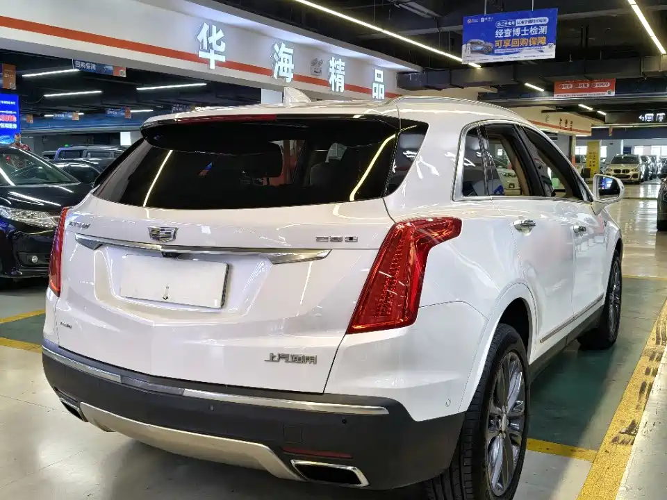 صورة 13 - Cadillac XT5