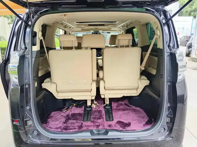 Toyota Vellfire 2020 Twin Engine 2.5L HV Premium Edition — фото 4
