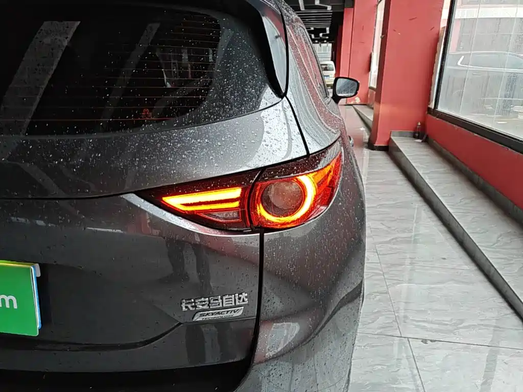 Фото 8 - Mazda CX-5