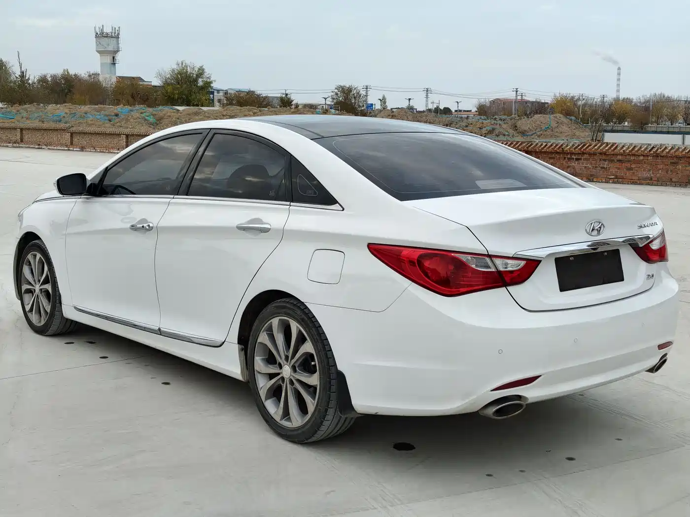 Hyundai Sonata 2014 2.4L Automatic Luxury Edition China IV фото 7