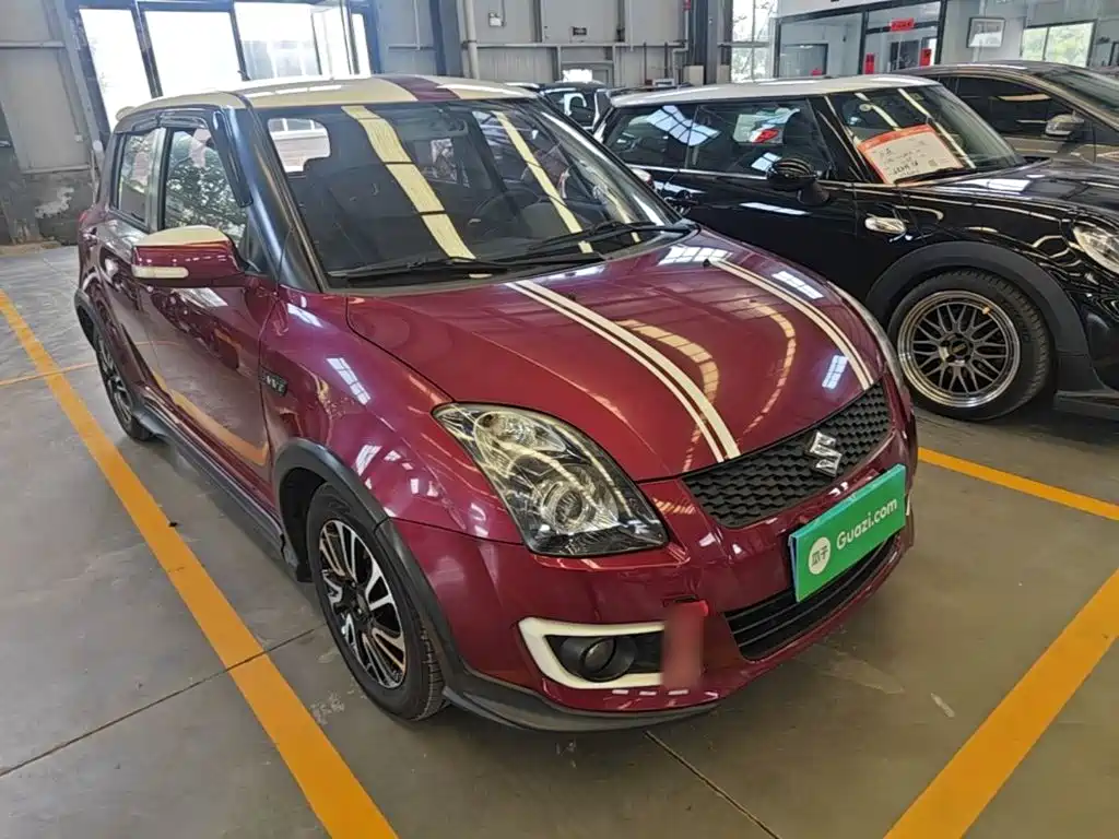 Фото 22 - Suzuki Swift