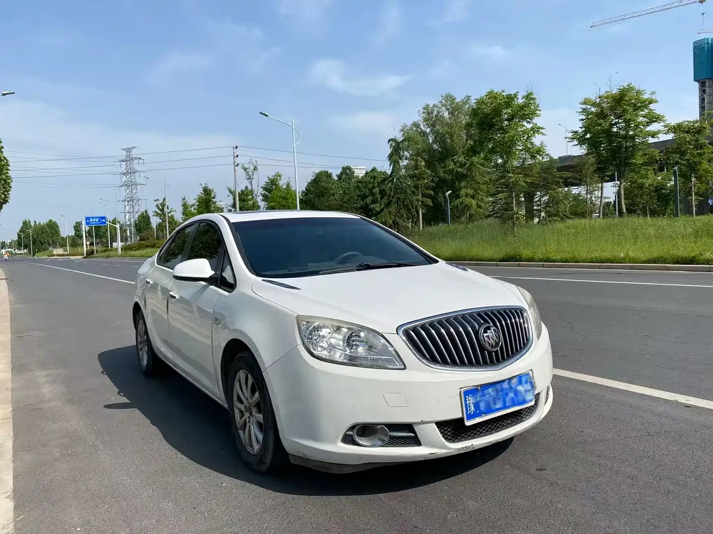 Buick Excelle 2013 GT 1.6L Automatic Fashion Edition фото 3