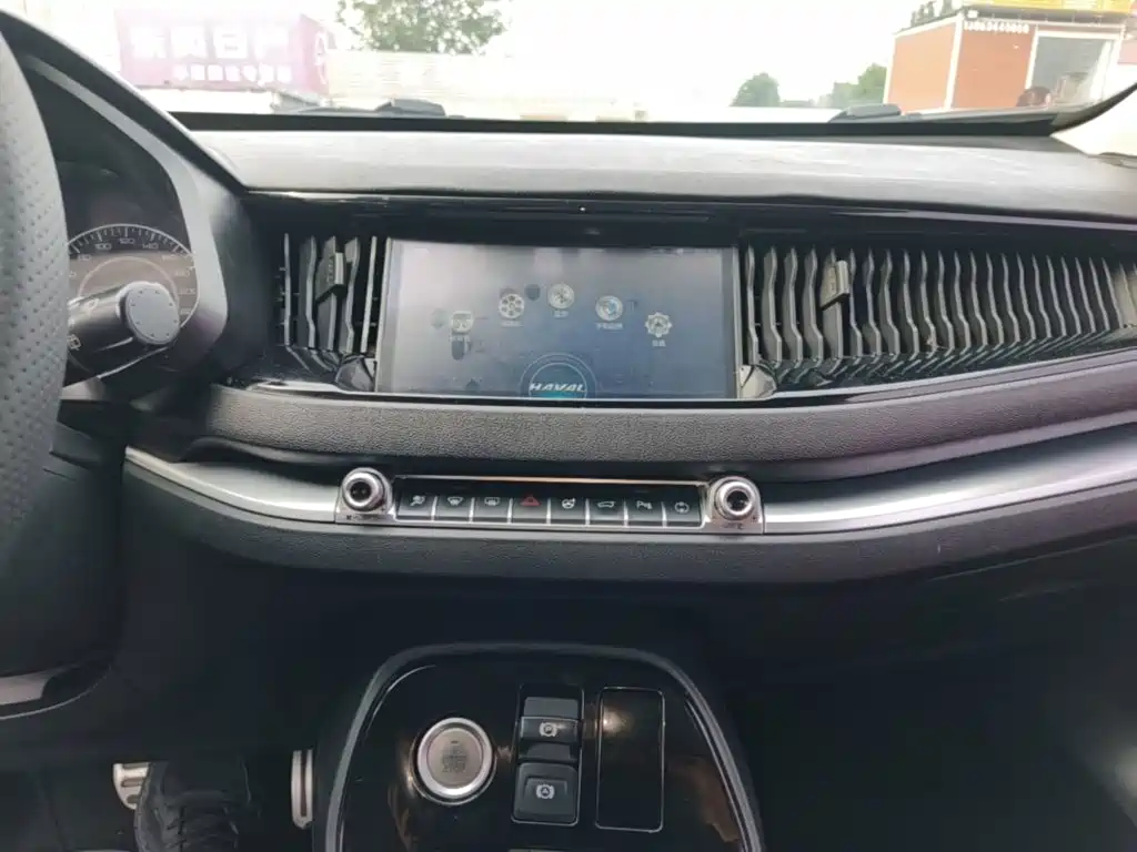 Photo 13 - Haval H2s