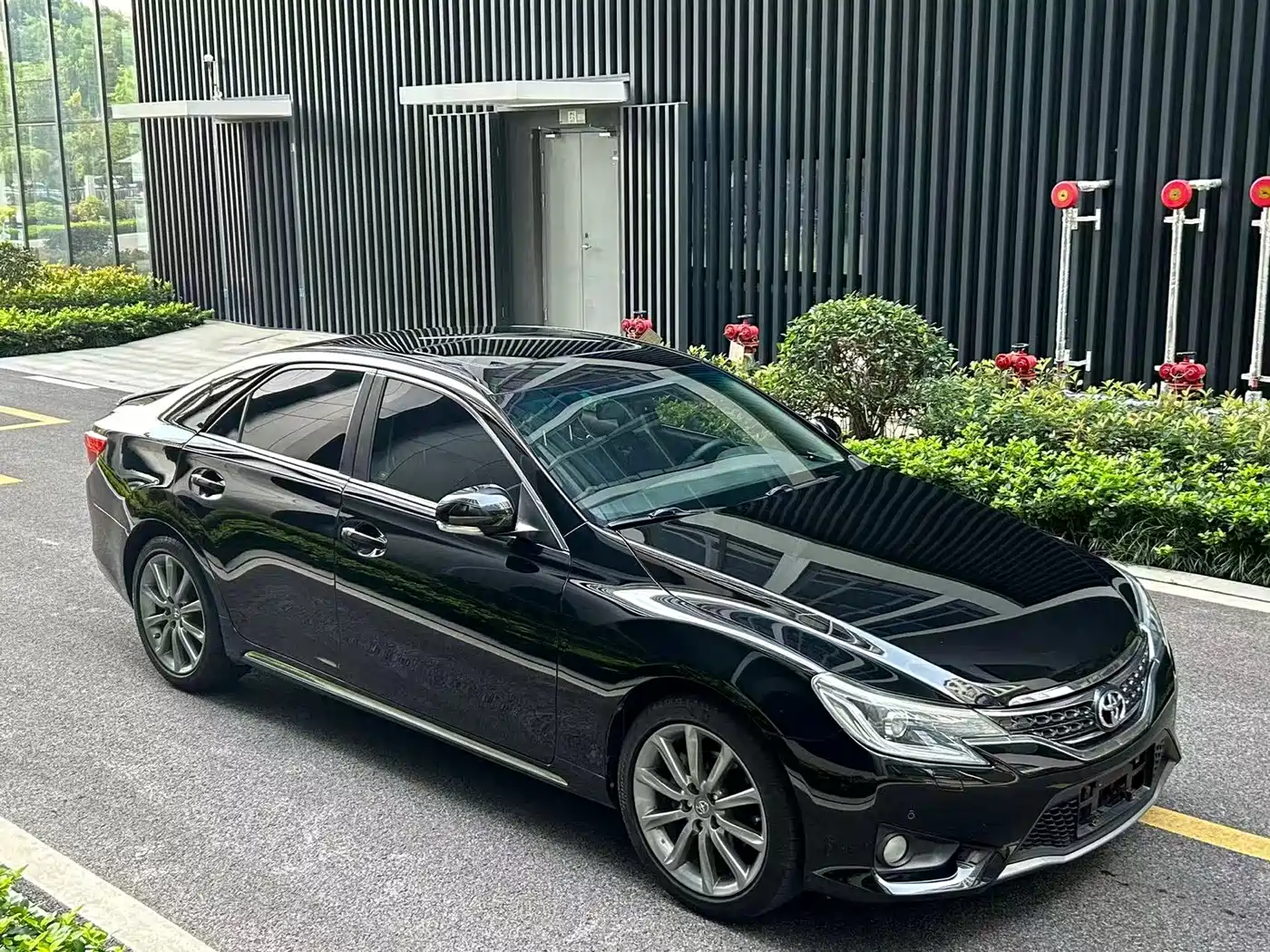 2017 Toyota Reiz