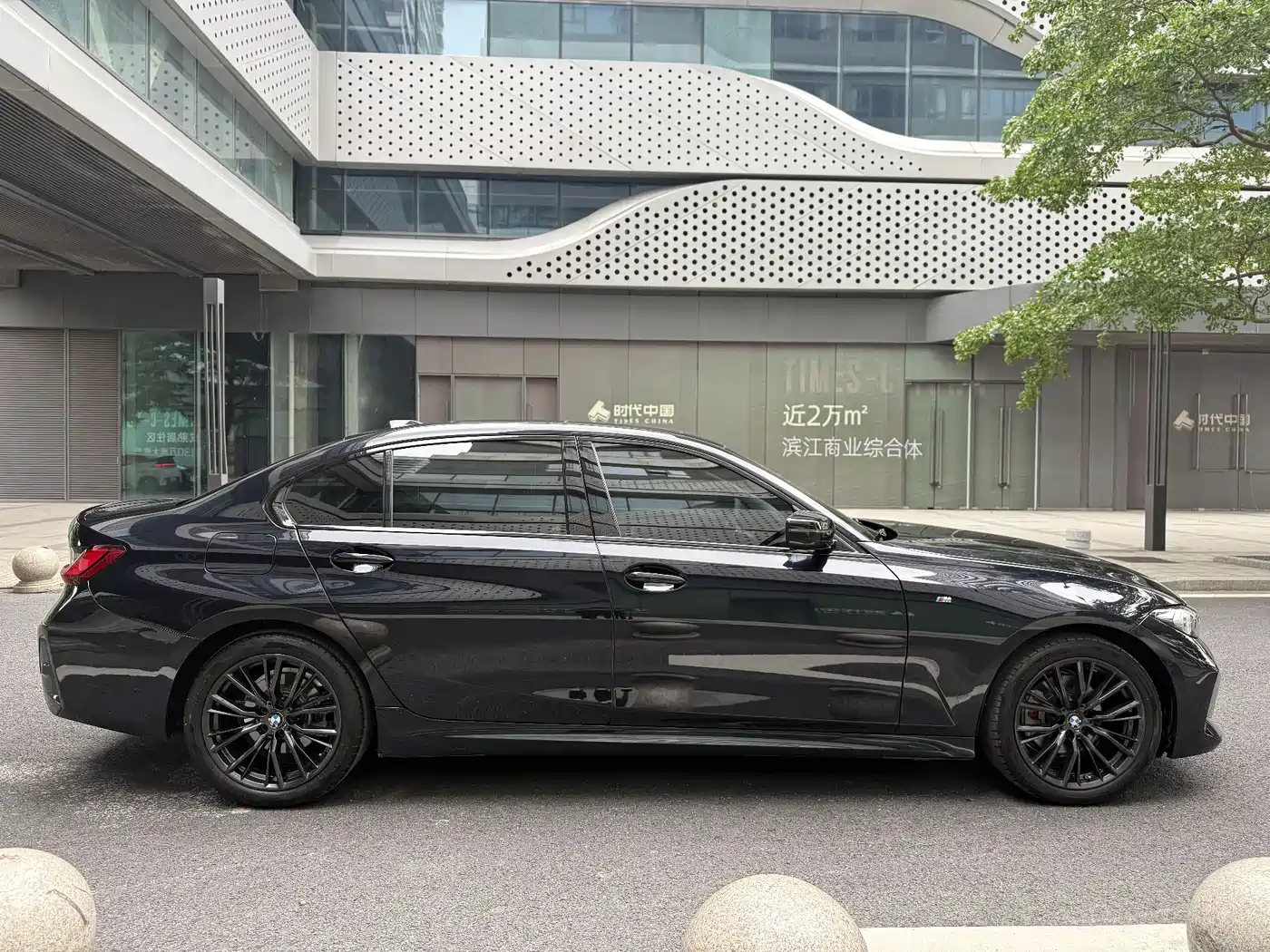 BMW 3 Series 2024 325Li M Sport Shadowline Package фото 8