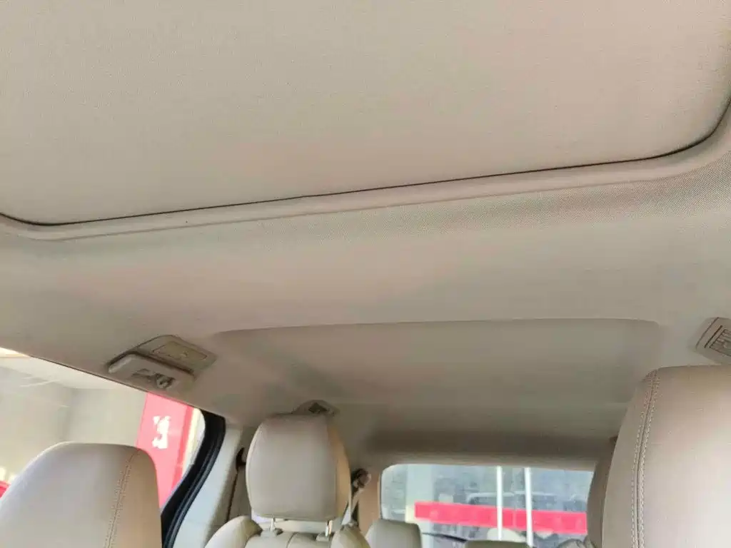 Photo 14 - Buick GL8