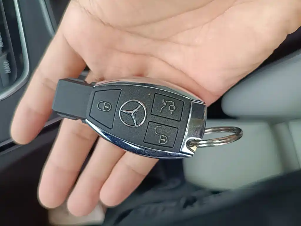 Фото 9 - Mercedes-Benz C-Class