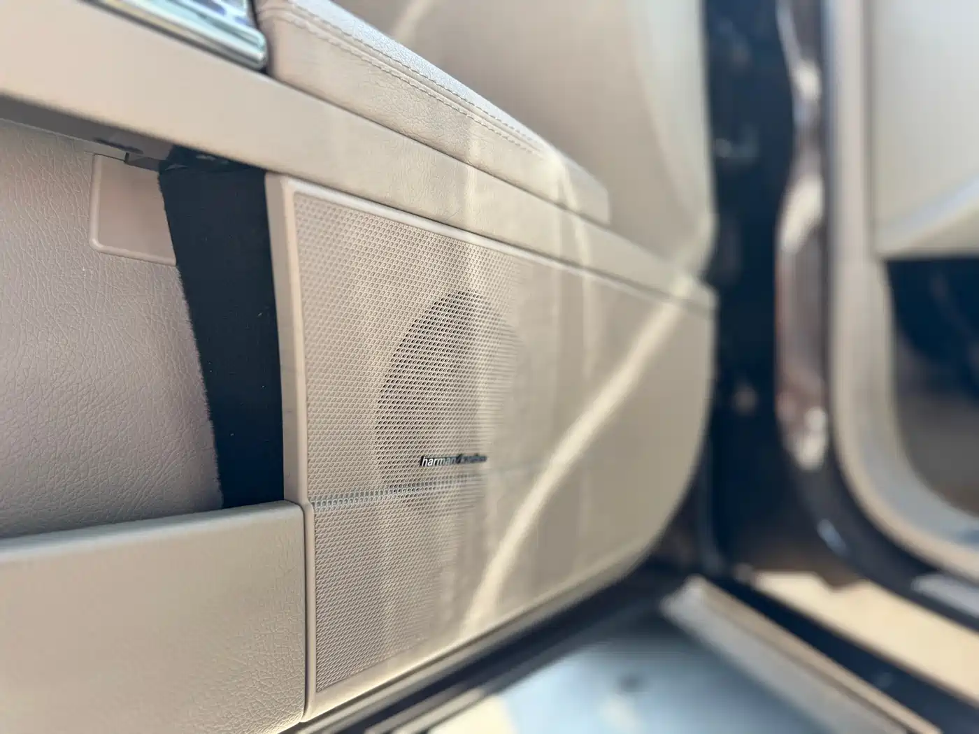 Mercedes-Benz S-Class 2010 S 300 L Premium фото 17