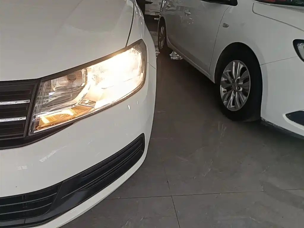 Volkswagen Santana 2016 1.6L Automatic Trend Edition фото 24