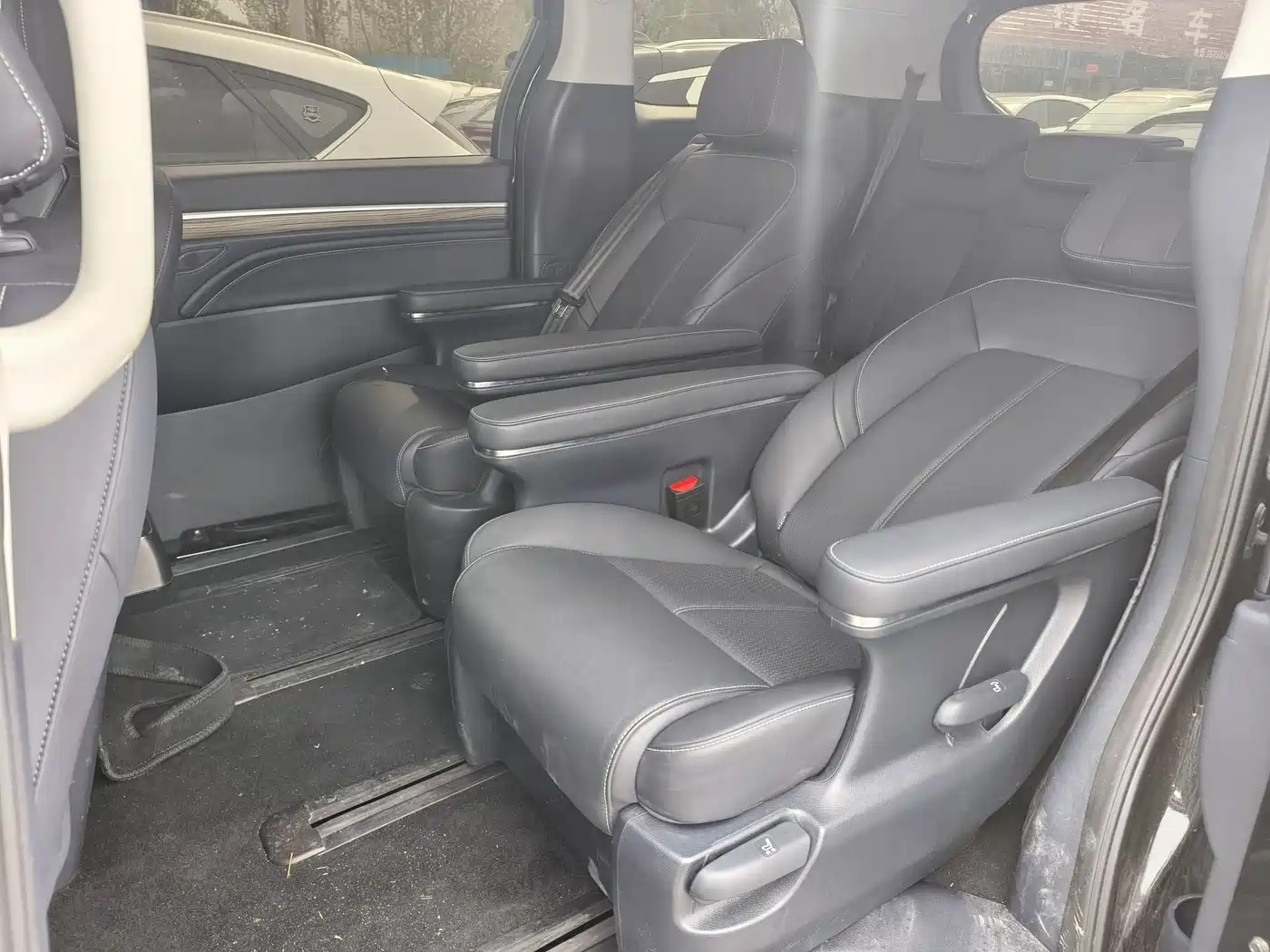 GAC Trumpchi Trumpchi M8 2024 Leadershow Series 390T Luxury Edition фото 5