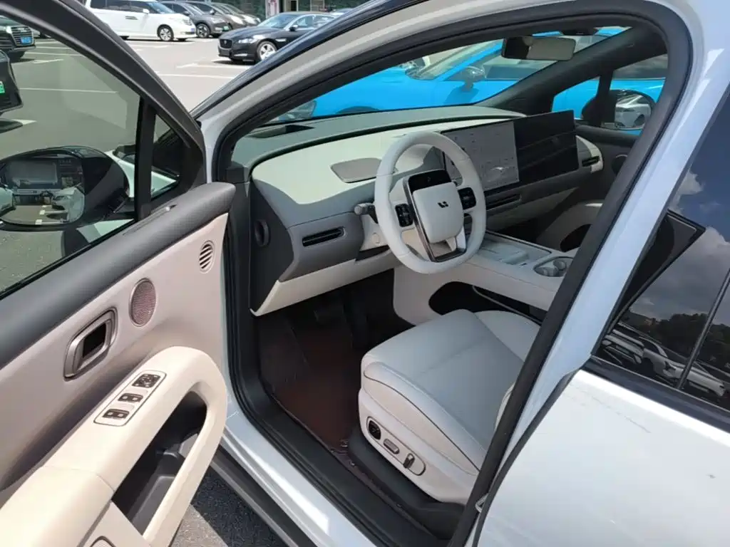Li Auto i6 2026 2025 4WD Base Model
