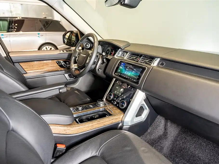 Land Rover Range Rover 2019 3.0 SCV6 Heritage Edition фото 8