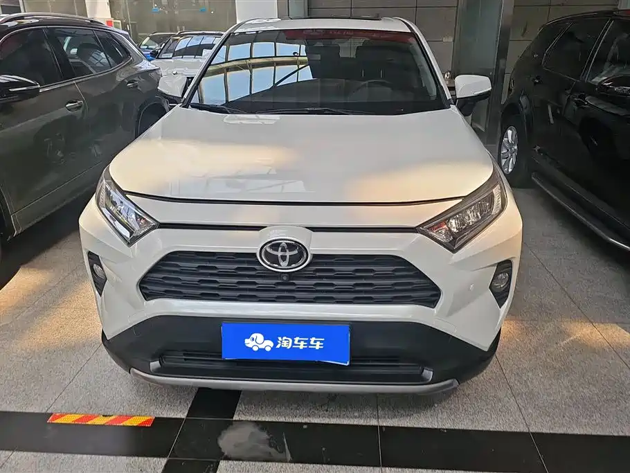 Toyota RAV4 Rongfang 2021 2.0L CVT 4WD Trend фото 2