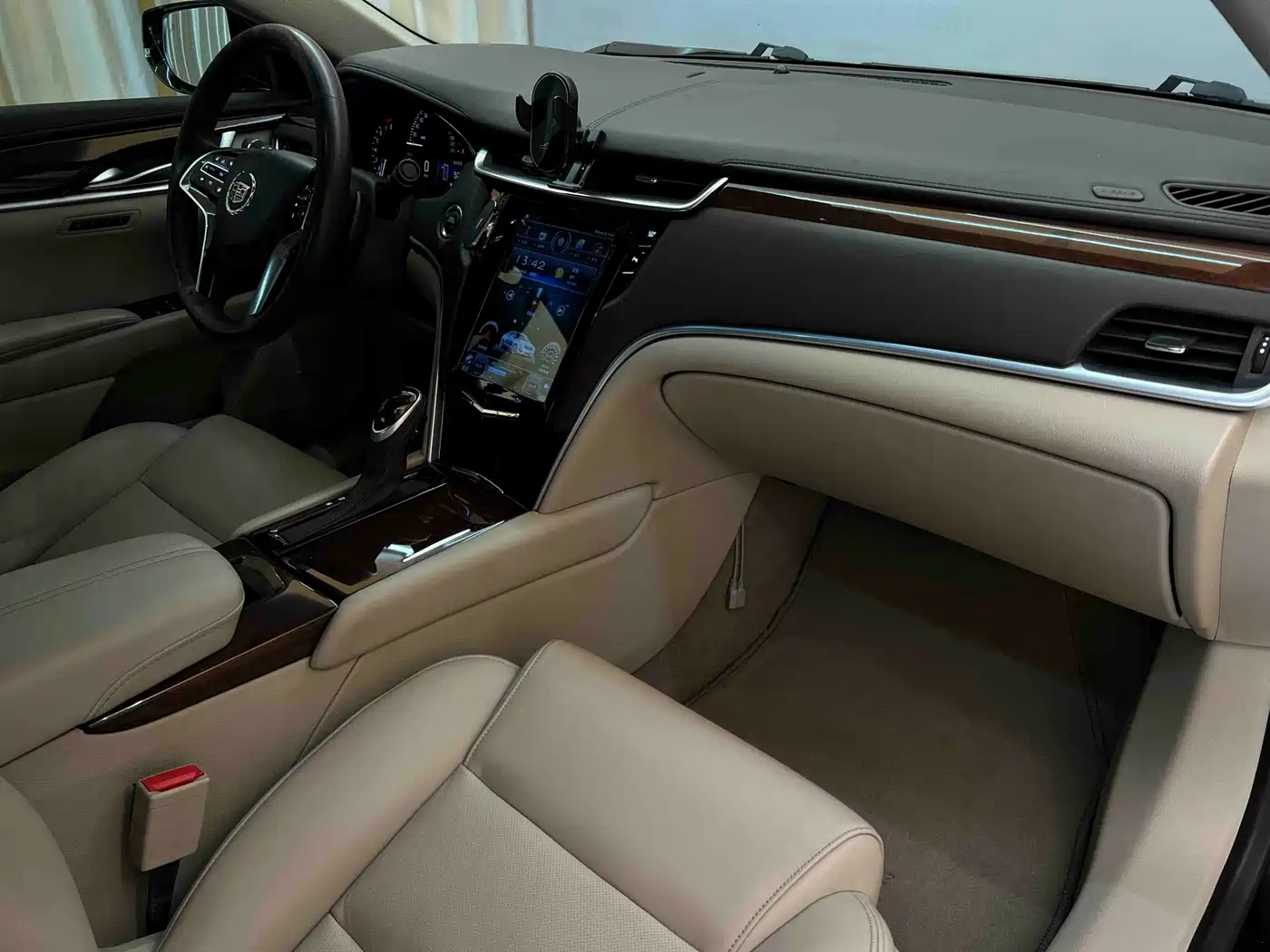 Cadillac XTS 2015 28T Luxury фото 27