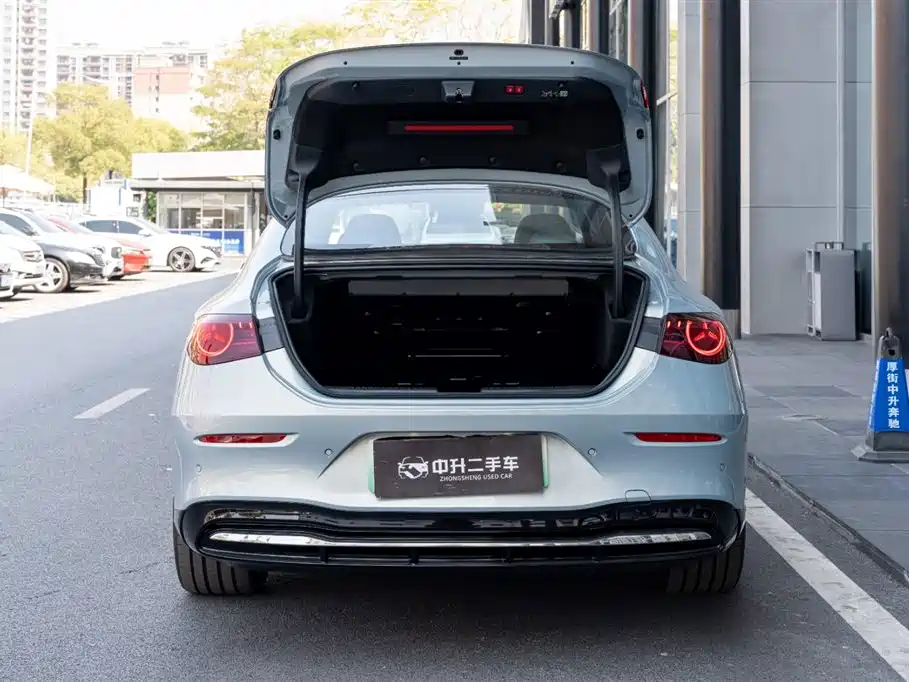 Mercedes-Benz CLA New Energy 2025 300L Dynamic Version фото 16
