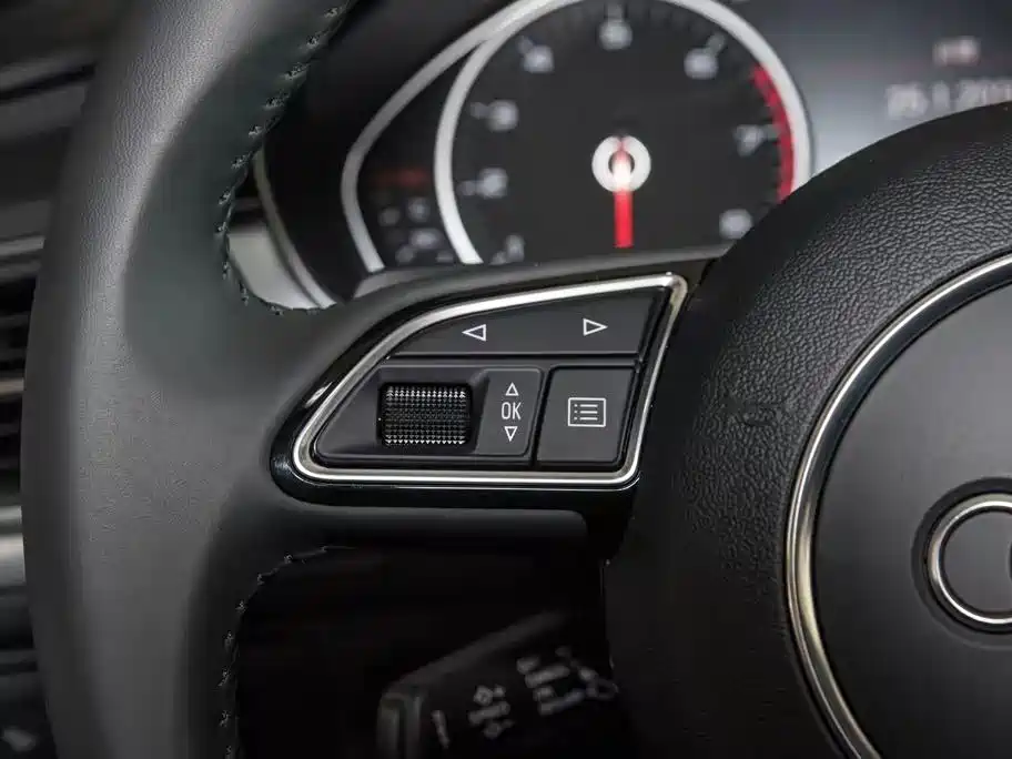 Audi A6L 2018 30th Anniversary 45 TFSI quattro Sport фото 7